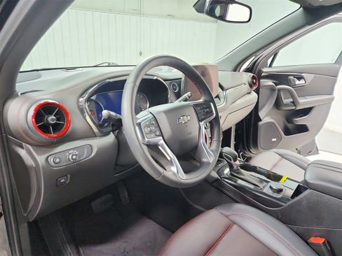 Used 2025 Chevrolet Blazer RS image 18