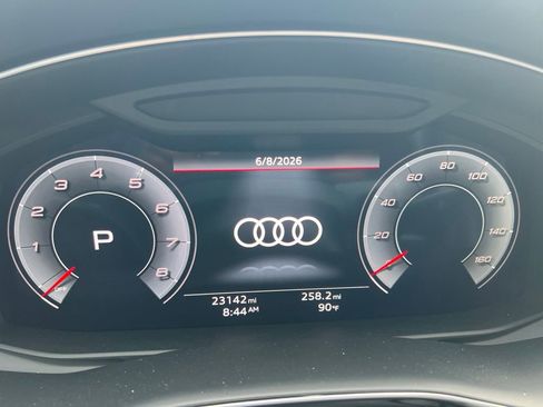 Used 2023 Audi SQ8 Prestige w/ Prestige Package AWD/4WD image 13