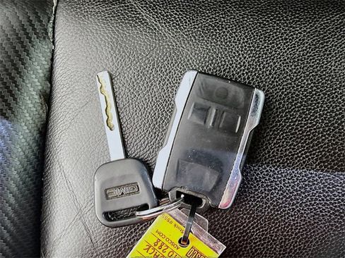 Used 2014 GMC Sierra 1500 SLT w/ All-Terrain Package image 29