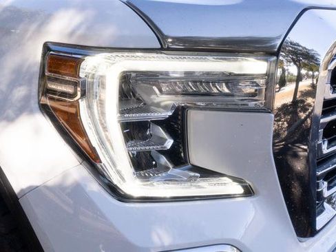 Used 2022 GMC Sierra 1500 SLT w/ SLT Premium Package image 33