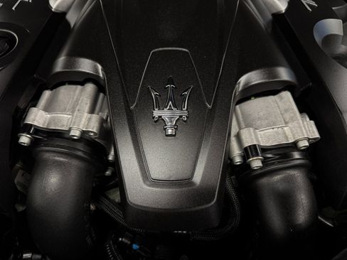 Used 2014 Maserati Quattroporte GTS image 56