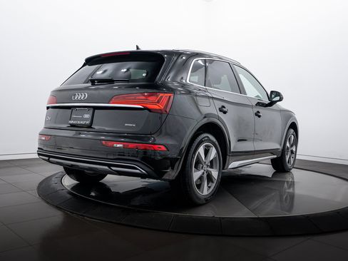 Certified 2023 Audi Q5 2.0T Premium w/ Convenience Package image 4