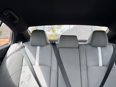 Used 2025 Toyota Camry SE w/ Convenience Package image 23