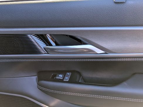 New 2026 Jeep Grand Wagoneer L Limited AWD/4WD image 30