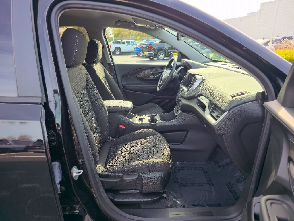 Certified 2024 GMC Terrain SLE w/ Elevation Edition AWD/4WD image 27