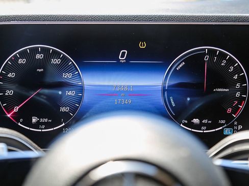 Used 2025 Mercedes-Benz GLE 450e 4MATIC w/ AMG Line Exterior image 6