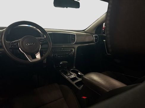Used 2020 Kia Sportage LX image 21