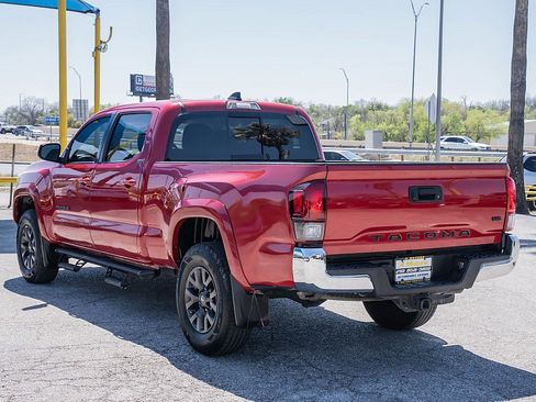 Used 2022 Toyota Tacoma SR5 RWD image 7