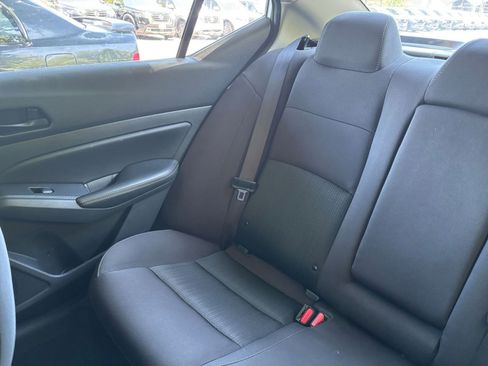 Used 2025 Nissan Altima 2.5 SV FWD image 38