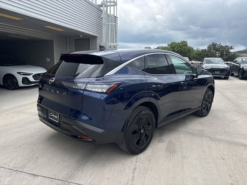 Used 2025 Nissan Murano SV AWD/4WD image 6