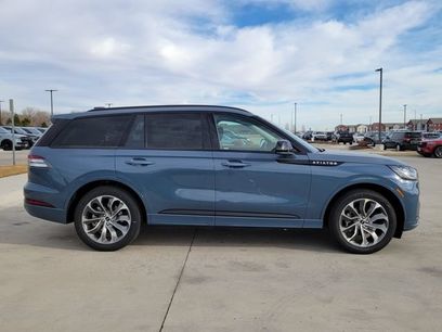 New 2026 Lincoln Aviator AWD w/ Jet Appearance Package