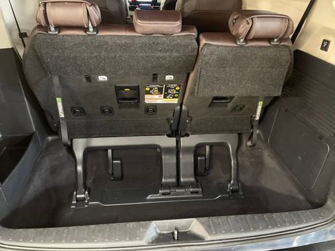 Certified 2023 Toyota Sienna Platinum image 22