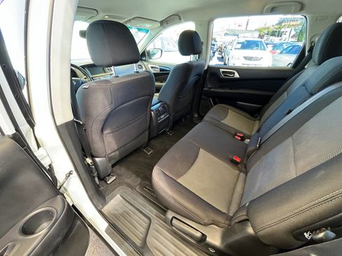 Used 2017 Nissan Pathfinder SV w/ Trailer Tow Package image 15
