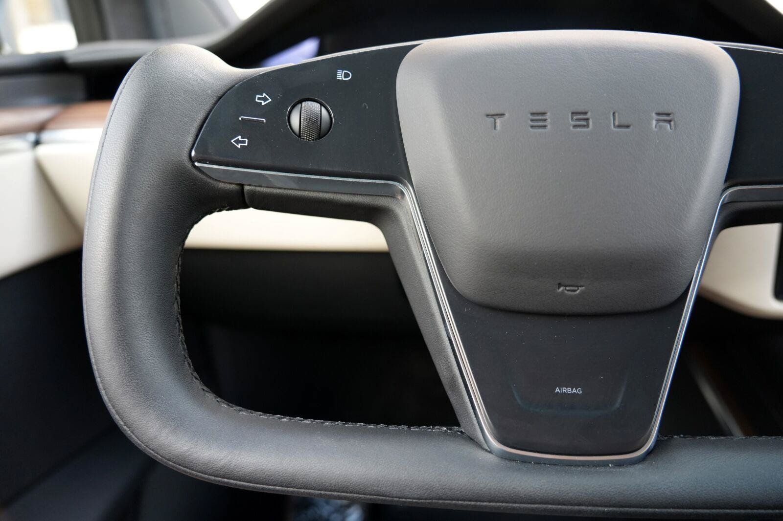 Used 2023 Tesla Model X AWD/4WD image 19
