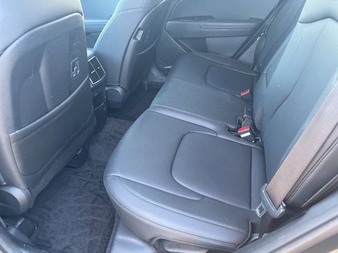 Certified 2024 Kia Sportage EX image 11