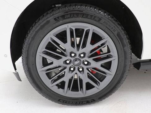 Used 2025 Ford Expedition Max Platinum w/ Stealth Performance Package AWD/4WD image 9