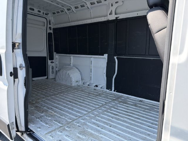 Used 2025 RAM ProMaster 3500 w/ Convenience Group FWD image 34