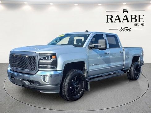 Used 2017 Chevrolet Silverado 1500 LT w/ All Star Edition AWD/4WD image 3