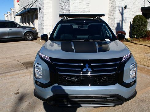 New 2026 Mitsubishi Outlander Trail Edition image 5