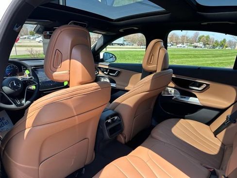 Used 2026 Mercedes-Benz E 350 4MATIC Sedan image 18