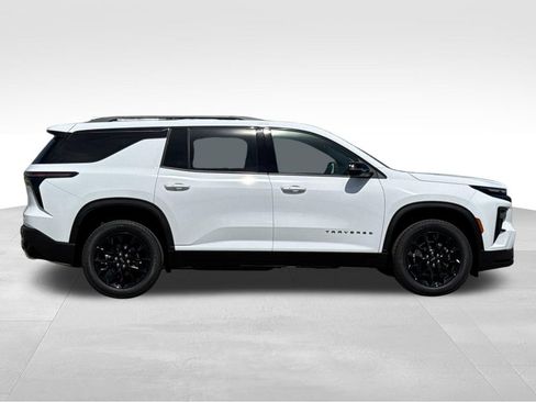 New 2026 Chevrolet Traverse LT w/ Midnight/Sport Edition FWD image 6