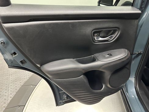 Certified 2025 Honda HR-V Sport image 29