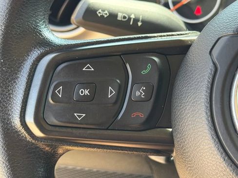 Used 2018 Jeep Wrangler Unlimited Sport AWD/4WD image 32
