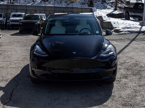 Used 2021 Tesla Model Y Long Range image 2