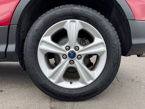 Used 2016 Ford Escape SE w/ SE Cold Weather Package FWD image 13