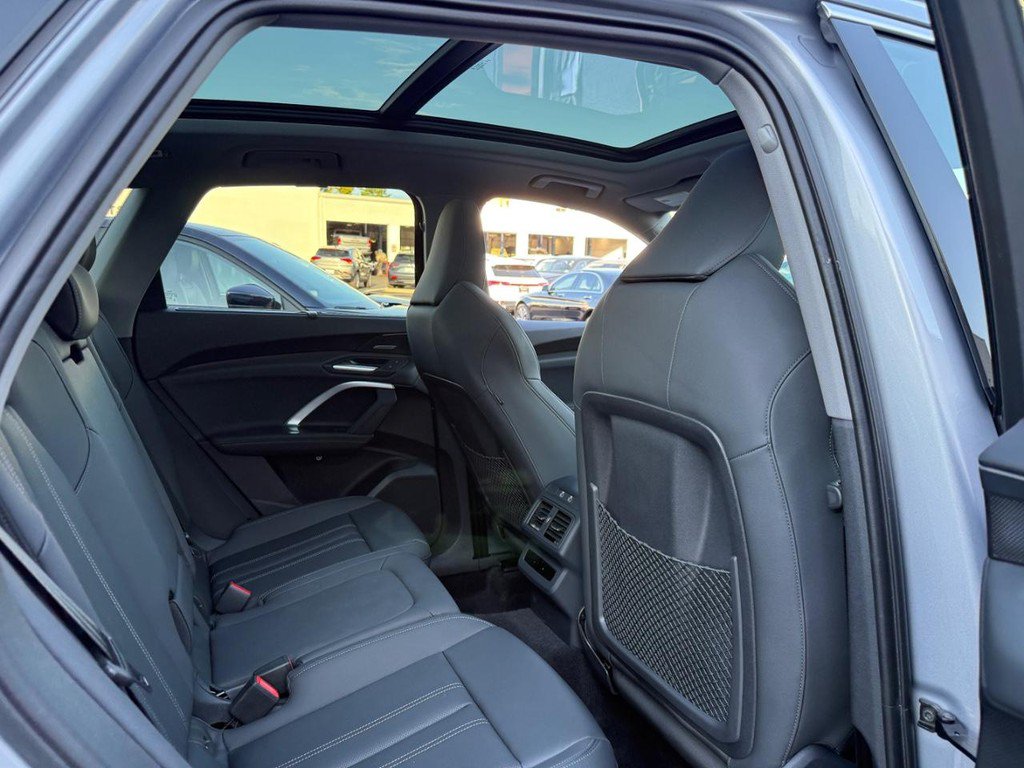 Used 2026 Audi Q5 Premium Plus w/ Premium Plus AWD/4WD image 10