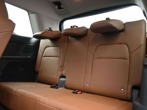 Used 2022 Nissan Pathfinder Platinum w/ Cargo Package FWD image 13