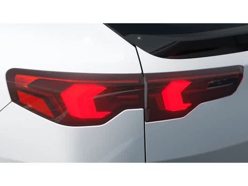 New 2026 BMW X2 xDrive28i w/ Convenience Package image 8