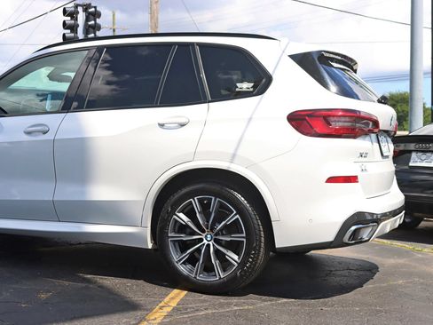 Used 2019 BMW X5 xDrive40i w/ M Sport Package AWD/4WD image 12