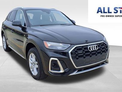 Used 2024 Audi Q5 2.0T Premium w/ Convenience Package