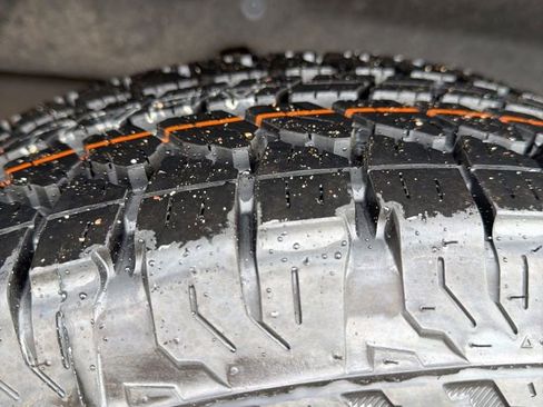 Used 2022 Chevrolet Silverado 1500 RST image 23