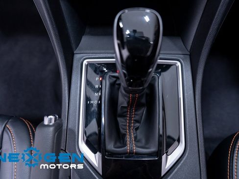 Used 2022 Subaru Crosstrek 2.5i Limited w/ Popular Package #4 image 16