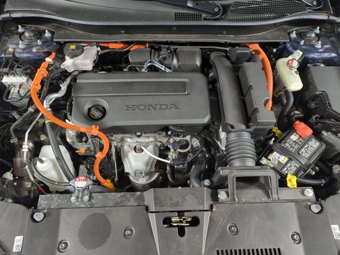 Certified 2025 Honda CR-V Sport-L image 18