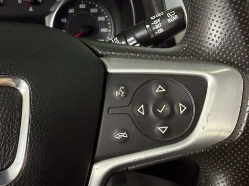 Used 2023 GMC Terrain SLE w/ Driver Convenience Package FWD image 19