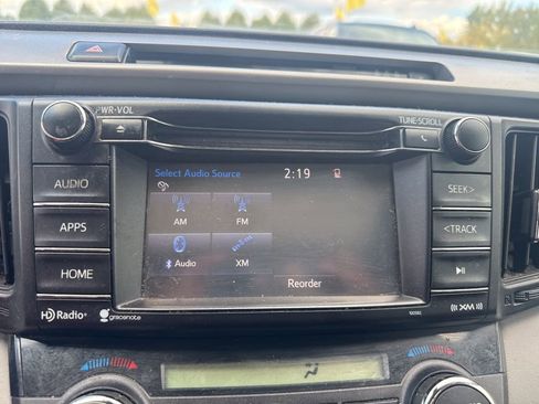 Used 2017 Toyota RAV4 XLE image 35