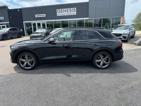 Used 2023 Genesis GV70 2.5T w/ Sport Prestige Package AWD/4WD image 5