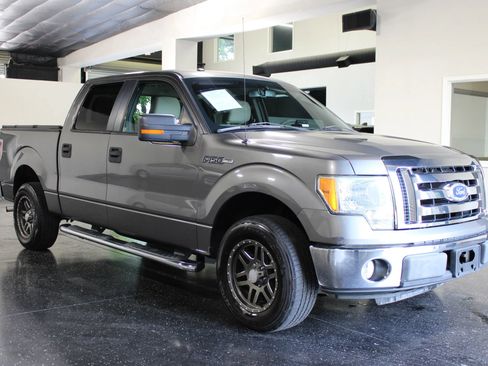 Used 2010 Ford F150 XLT RWD image 1