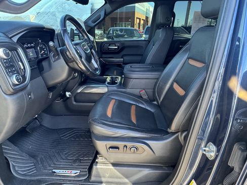 Used 2020 GMC Sierra 1500 AT4 w/ AT4 Premium Package image 9