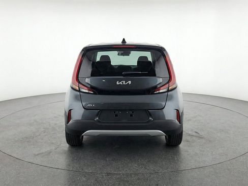 Used 2025 Kia Soul LX w/ LX Technology Package FWD image 7