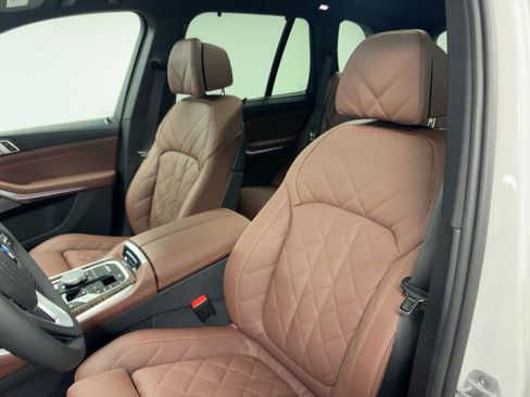 New 2026 BMW X5 sDrive40i image 23