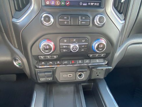 Used 2020 GMC Sierra 1500 AT4 w/ AT4 Premium Package AWD/4WD image 17