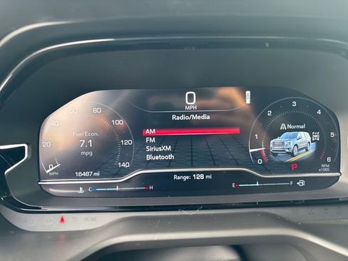 Used 2024 GMC Yukon XL Denali image 19