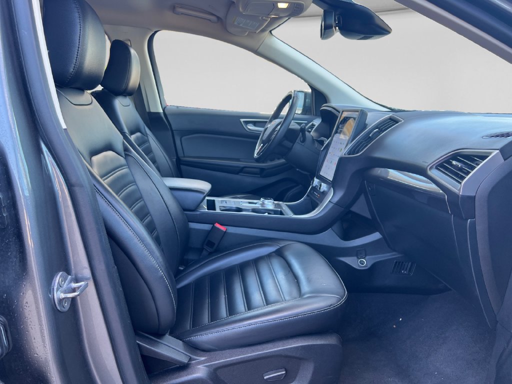 Used 2024 Ford Edge SEL AWD/4WD image 16