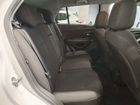 Certified 2020 Chevrolet Trax LS w/ Tint and Cruise Package image 11