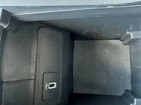 Used 2019 Ford Escape SE image 14