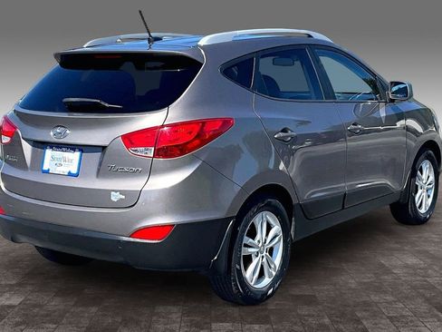 Used 2011 Hyundai Tucson GLS w/ Navigation Pkg 2 FWD image 28